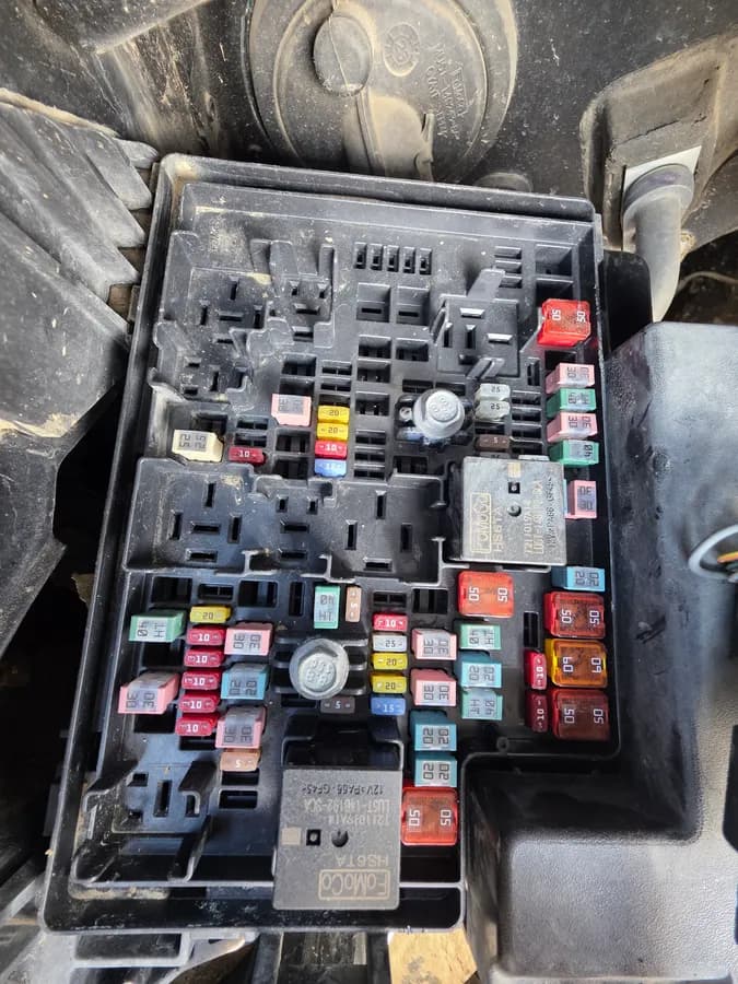 Fuse Box / Body Control Module — 2023 Ford F-150